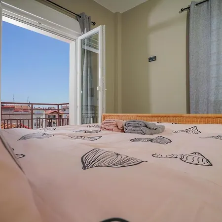 Bridge Brazen Apartment